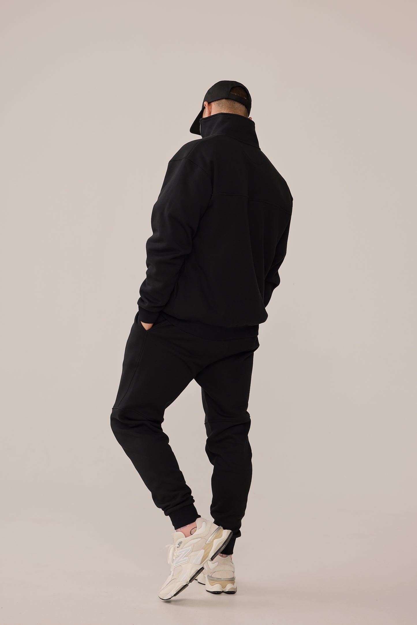 ARCHIE JOGGER - BLACK