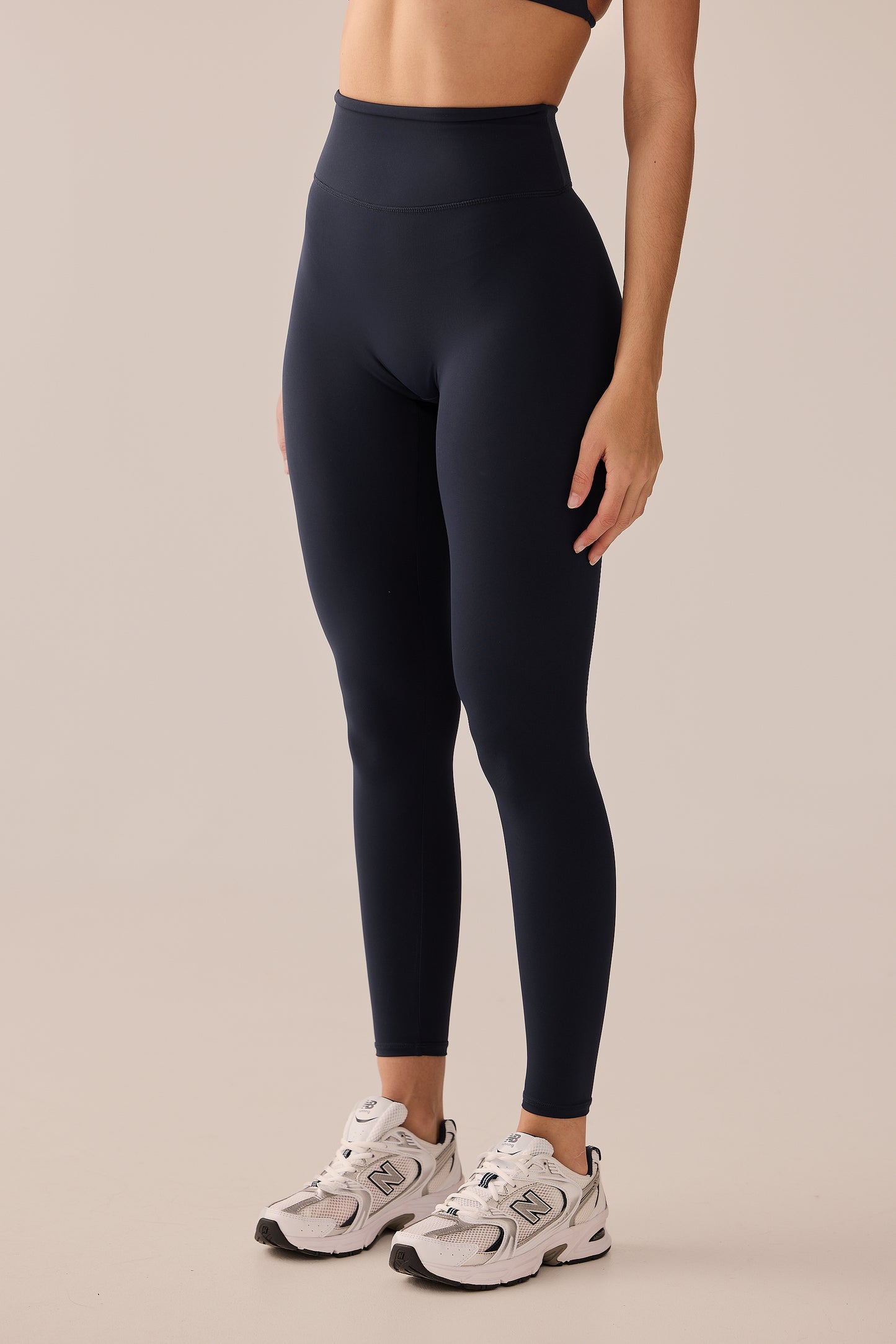 INVISIBLE SCRUNCH LEGGING