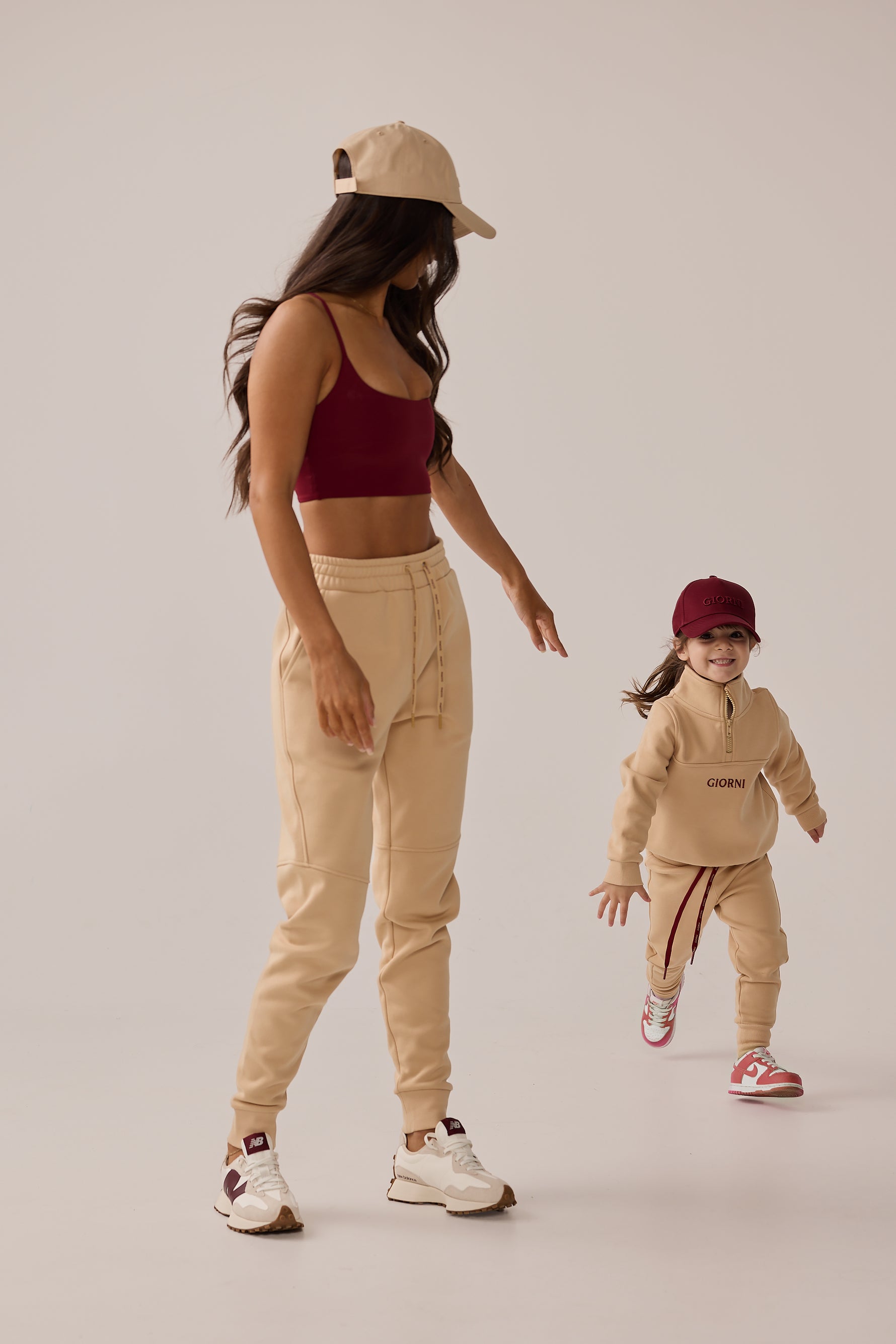 OLIVER JOGGER - NUDE