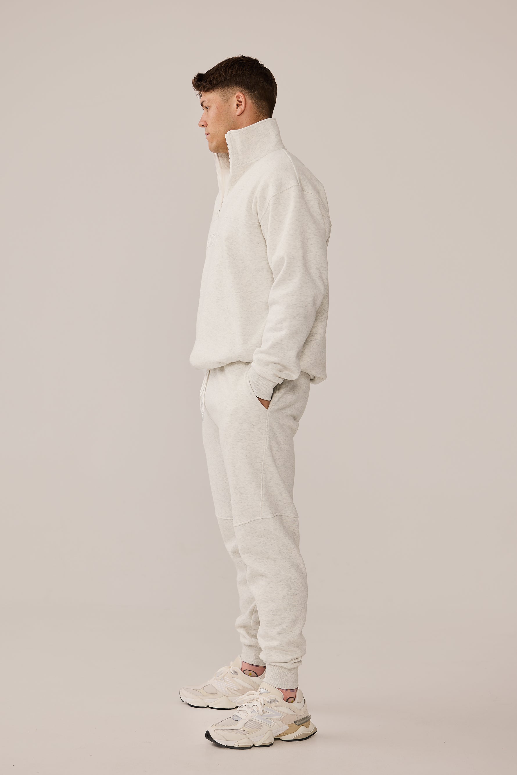 ARCHIE JOGGER - WHITE MARLE