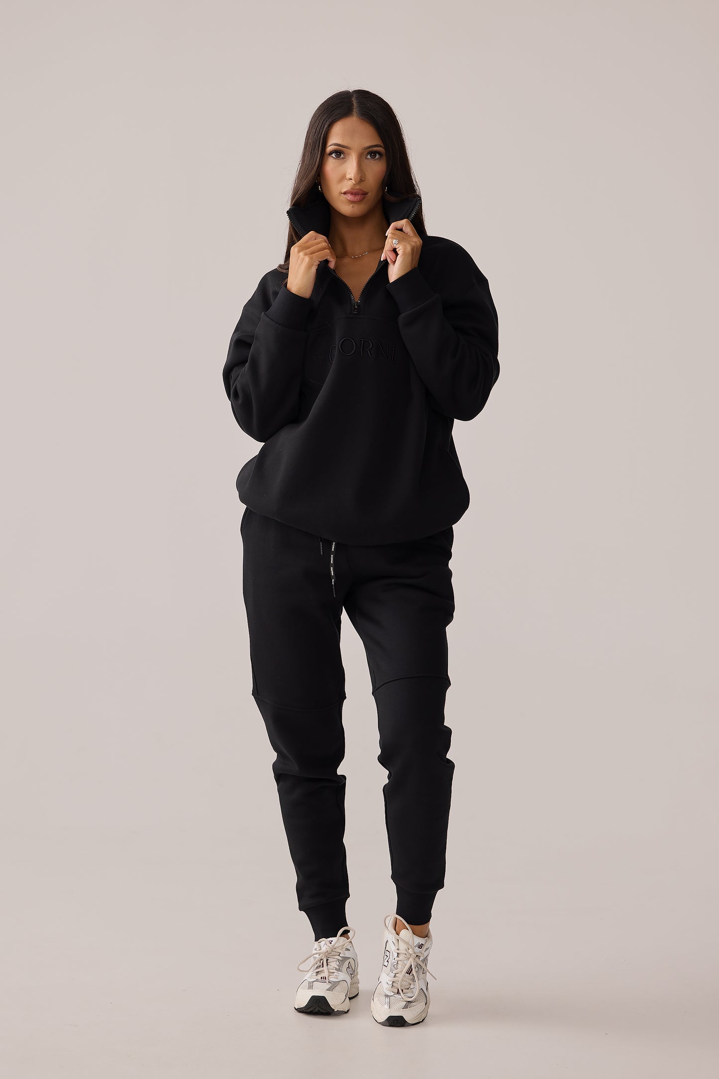 ARCHIE JUMPER - BLACK