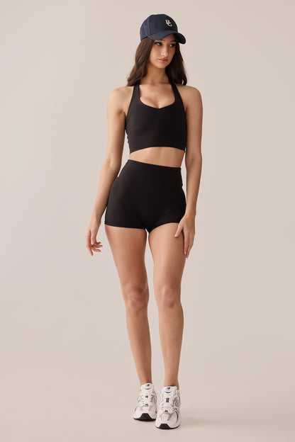 INVISIBLE SCRUNCH SHORT