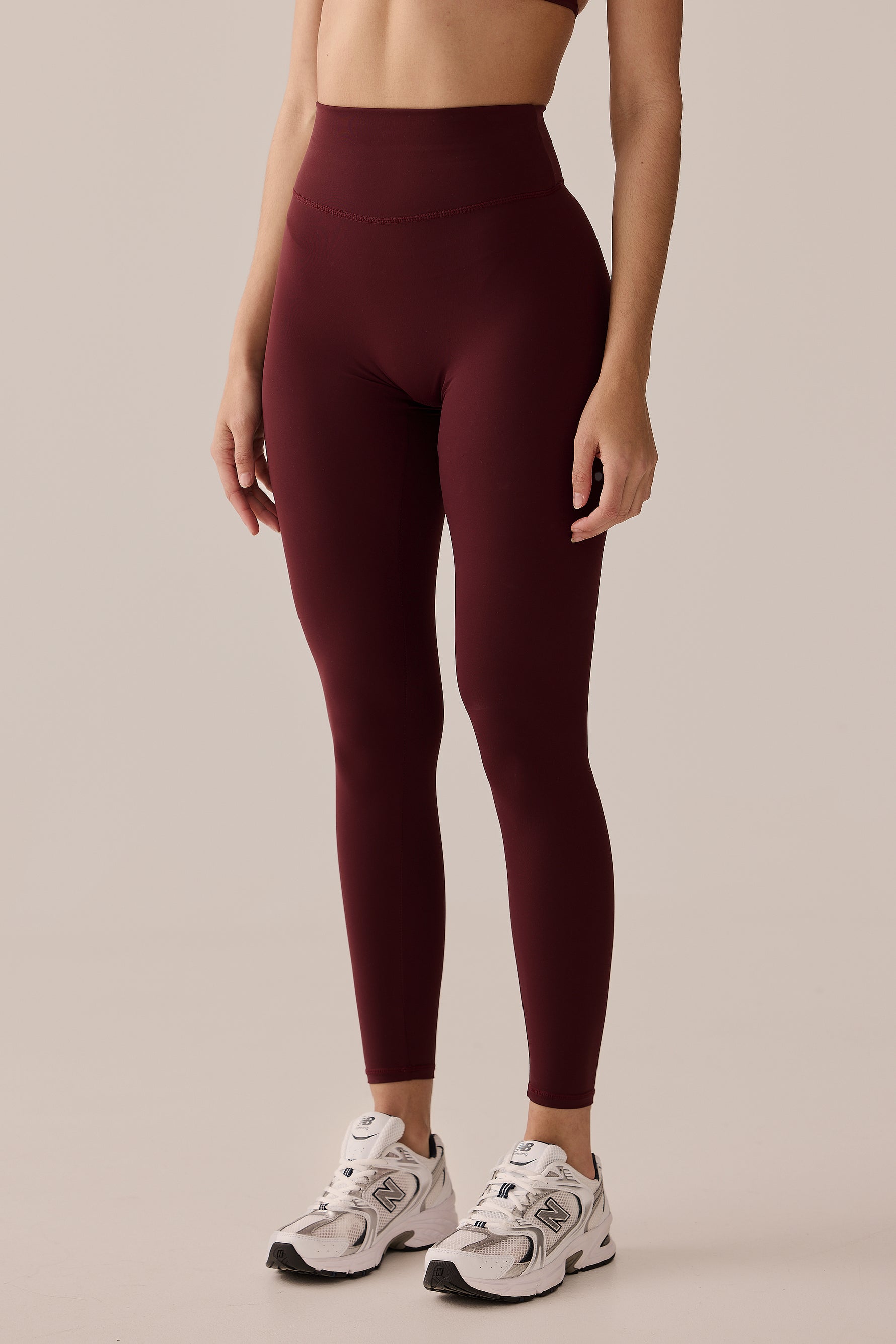 INVISIBLE SCRUNCH LEGGING - MERLOT