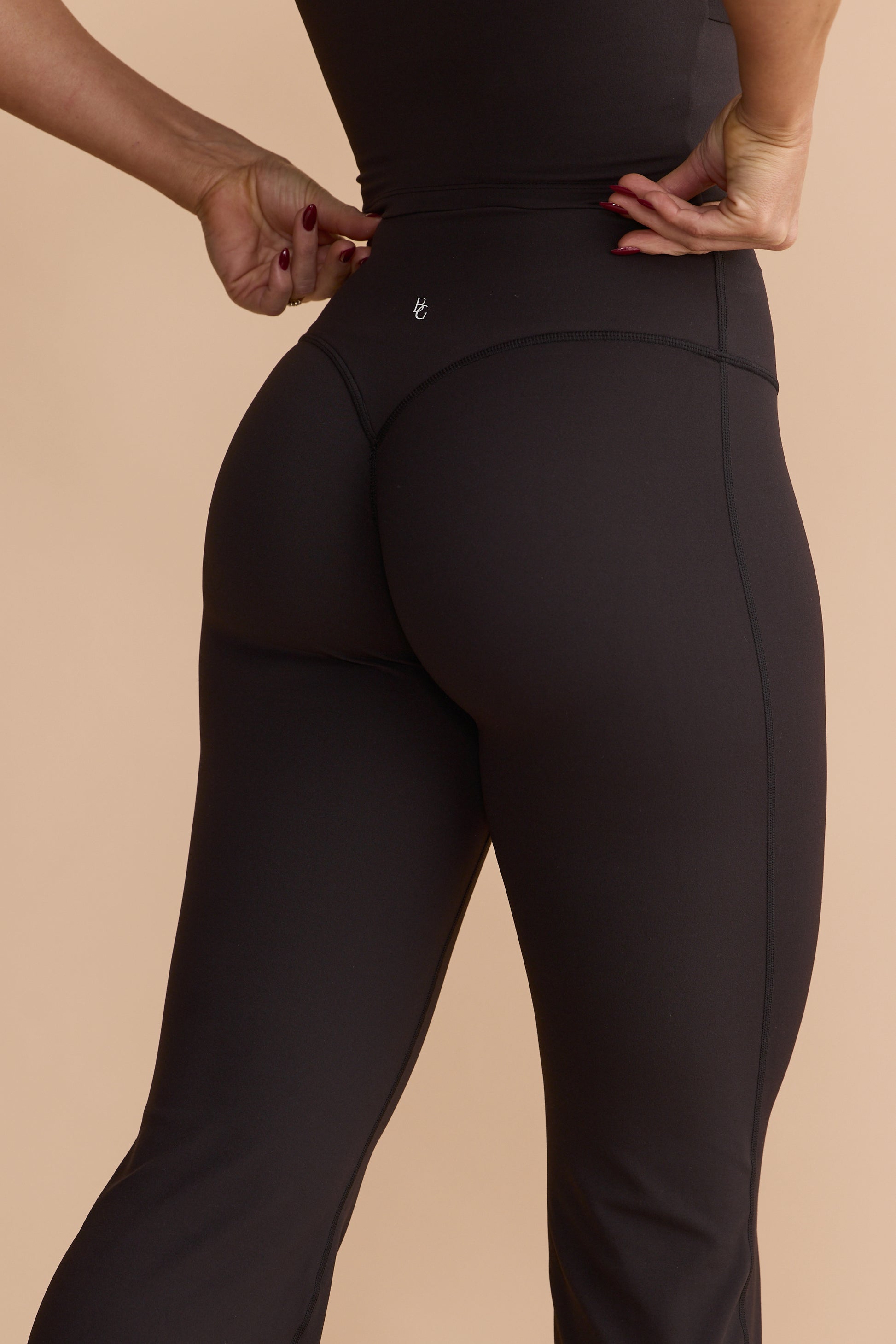 BUTTER INVISIBLE SCRUNCH LEGGINGS