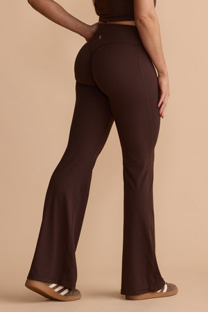 BUTTER INVISIBLE SCRUNCH FLARES